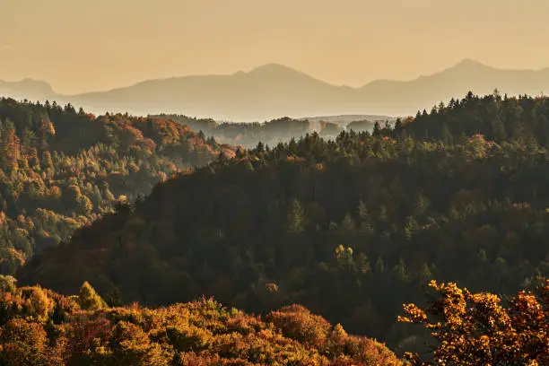 Viewpoint Unterhadermark in autumn, Salzachblick near Pirach, landscape near Raitenhaslach, city of Burghausen, district of Altötting, Upper Bavaria, Bavaria, Germany, view to Ettenau, St. Radegund, Austria