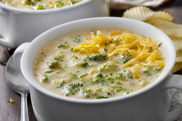 istock Creamy Broccoli and Cheddar Soup 1367715343