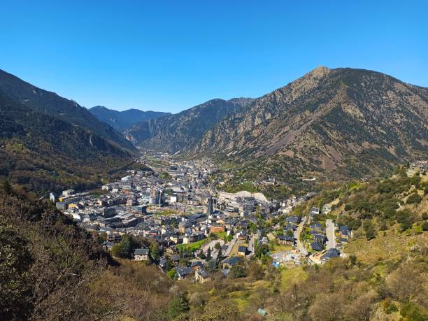 istock Coll Jou Mirador 1367727495