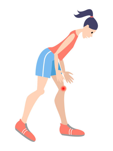 junge frau in sportshorts und turnschuhen, die mit einer verletzung über ein schmerzendes knie gebeugt ist - knees bent stock-grafiken, -clipart, -cartoons und -symbole