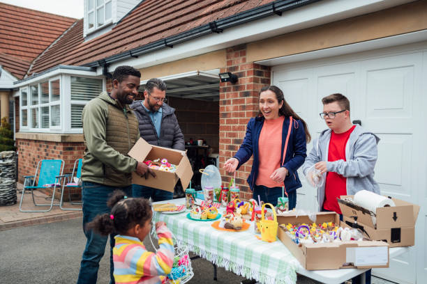 istock Family Easter Yard Sale 1367806115