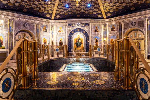 main cathedral of the russian armed forces, interior of the main church of the resurrection of christ. - baptism altar jesus christ church imagens e fotografias de stock