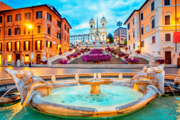 piazza de spagna in rome, italy. spanish steps in the morning. rome architecture and landmark. - rome italië stockfoto's en -beelden