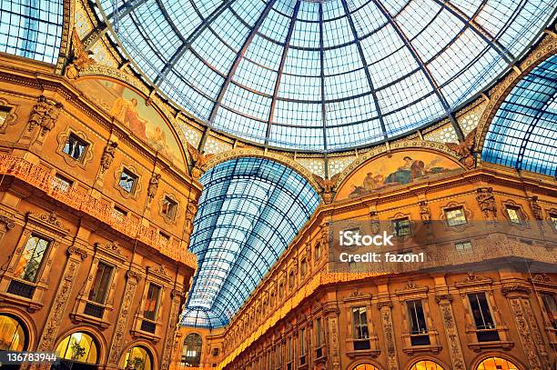 Foto de A Galleria Vittorio Emanuele Ii Milão Itália e mais fotos de stock de Arco - Característica arquitetônica - Arco - Característica arquitetônica, Arquitetura, Arte