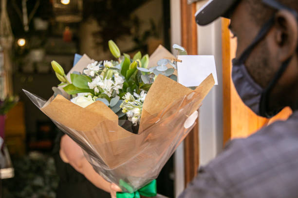 istock Flower Bouquet Delivery 1367883553
