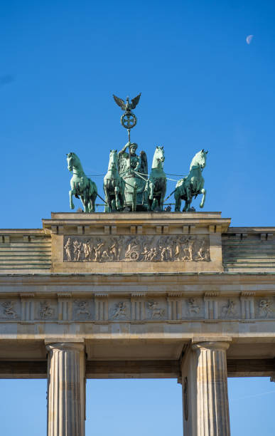 istock WALL MURAL THE BRANDENBURG GATE STATUE IN BERLIN 1367884768