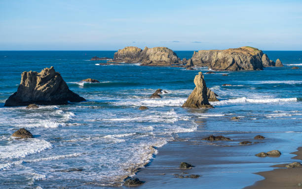 istock Rock formations on the beach along the Oregon Coast 1367887500