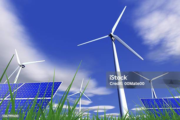 Green Energysonnenkollektoren Und Windturbinen Stockfoto und mehr Bilder von Aufnahme von unten - Aufnahme von unten, Blau, Elektrizität
