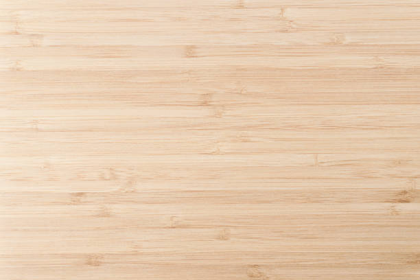 superficie de madera de bambú con textura y patrón. fondo de bambú claro para decorar muebles, paredes, pisos, mesas, interiores. - madera material de construcción fotografías e imágenes de stock