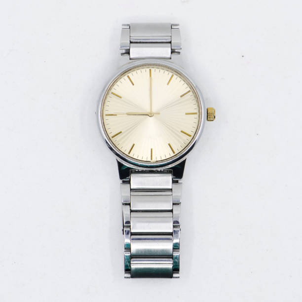 une montre analogique en acier inoxydable argenté - montre bracelet photos et images de collection