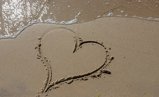 Heart of sand Love you as the grain of sand.