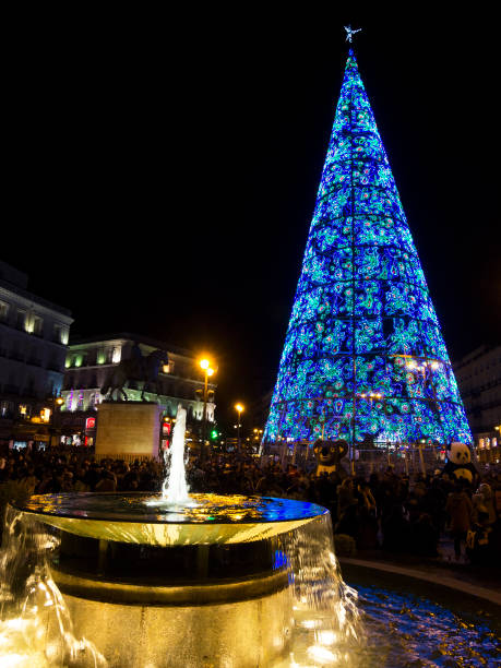 istock Illuminated Christmas tree in the Puerta del Sol. Madrid. Spain 1368241826