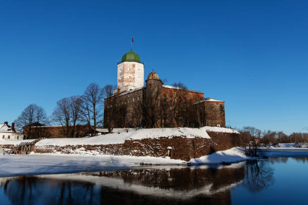 schloss wyborg in wyborg, russland - viborg stock-fotos und bilder