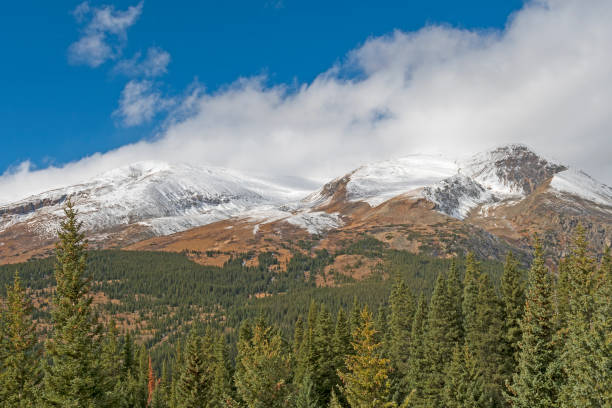 istock Autumn Snows Starting to Coat the Mountains 1368262874