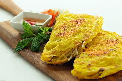 Bánh Xèo - Ẩm Thực Nỗi Tiếng Lẫy Lừng Ở Việt Nam 2024 ( nguồn: cosy.vn)
