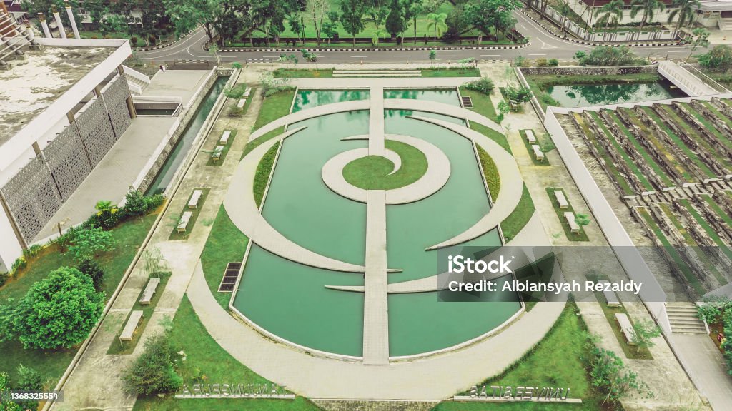Tanjungpura University Library Park Tanjungpura University Library has a garden which is a gathering place for the people of Pontianak City to socialize and interact with one another. Aerial View Stock Photo