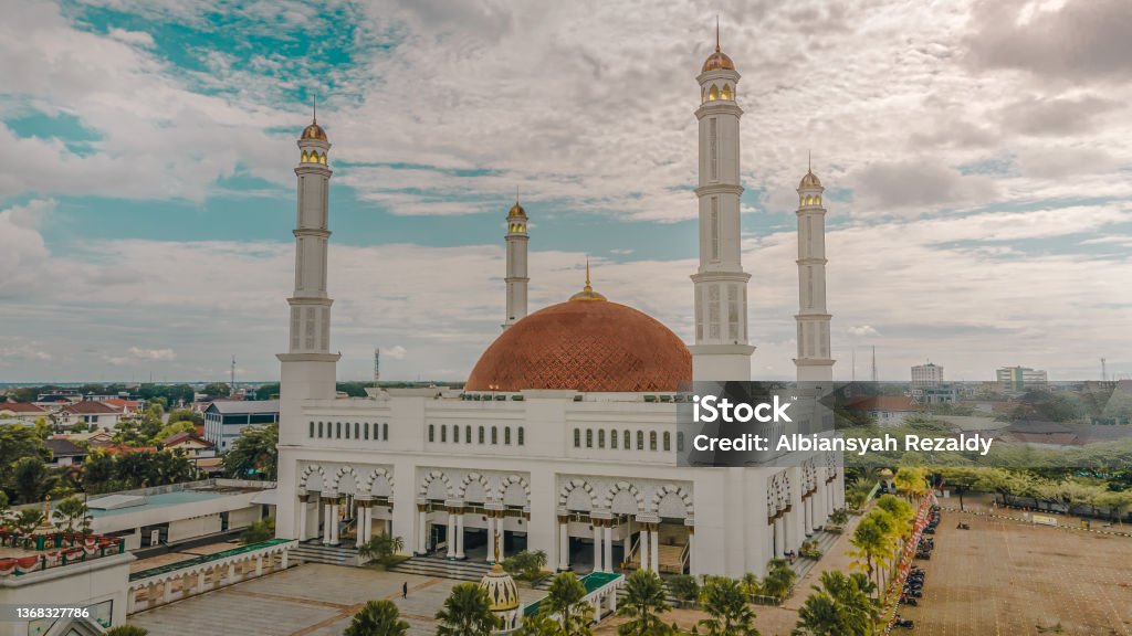 Masjid Raya Mujahidin Great Mosque of Mujahideen is the largest mosque in Pontianak. To become the center of da'wah and socialization of Muslims in terms of economics and science. Architectural Dome Stock Photo