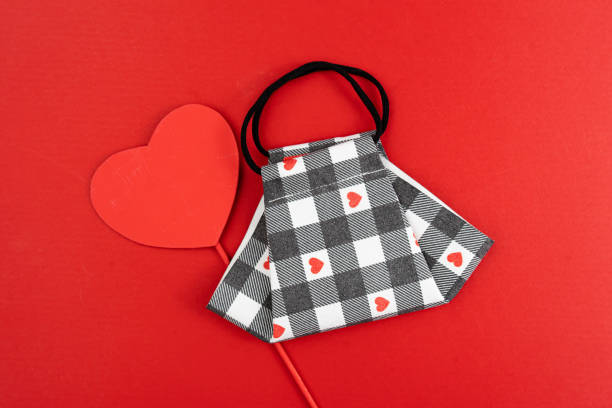 istock Valentine's day - Covid19 1368374649