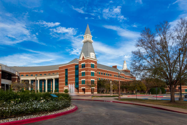 construção impressionante de ciências no campus da universidade baylor - waco - fotografias e filmes do acervo