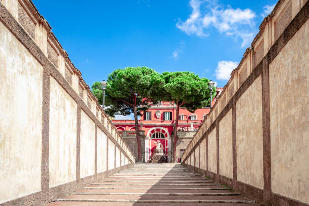 ローマのパラッツォ・バルベリーニの裏庭,イタリア - palazzo barberini ストックフォトと画像