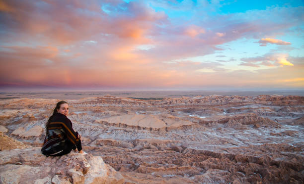 chilli - arid climate travel destinations canyon dawn zdjęcia i obrazy z banku zdjęć