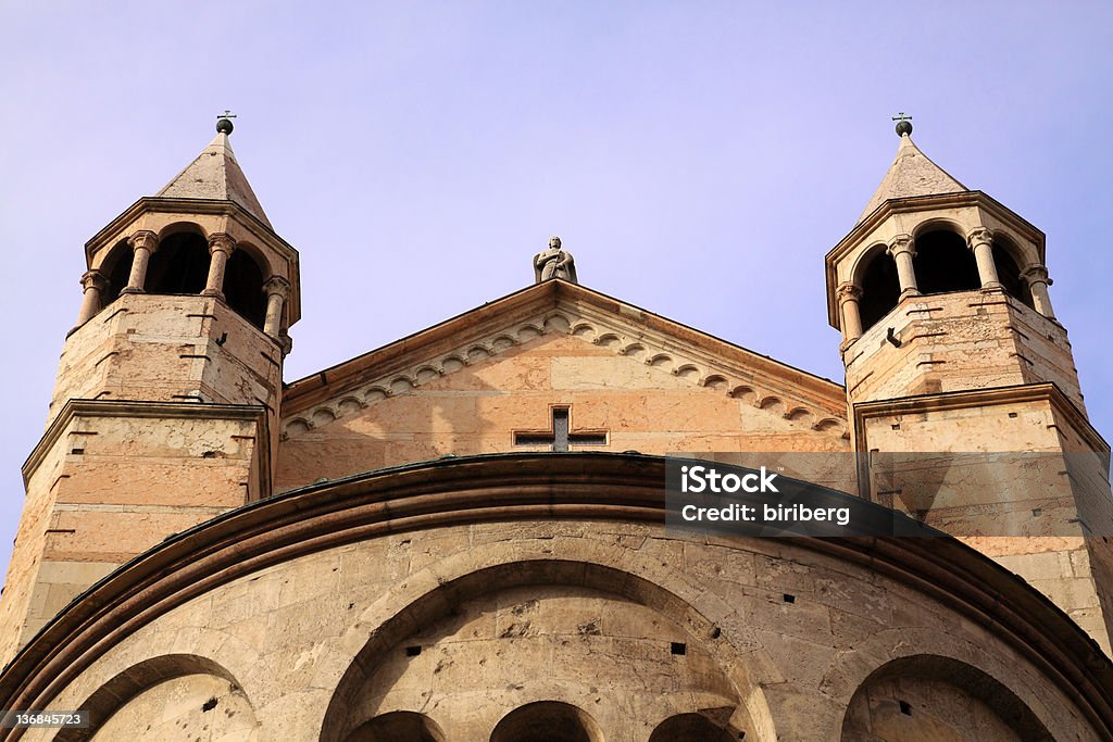 Modena, la cathédrale: Détail de l'abside - Photo de Abside libre de droits