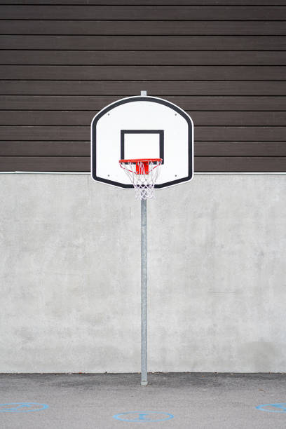 istock Basketball shield with basket on the pillar 1368589385