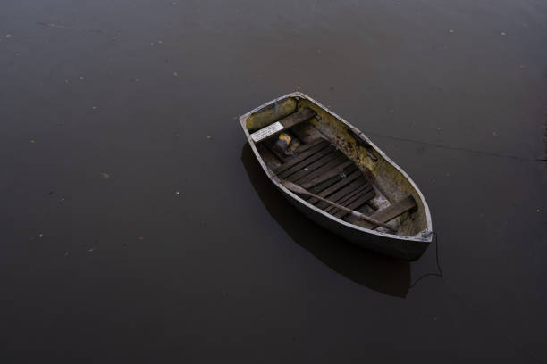 istock A Wooden Boat on Thames River 1368623948