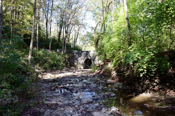 istock View of the Stone Bridge 1368636034