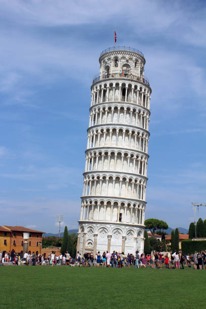 istock Leaning tower of Pisa 1368640210