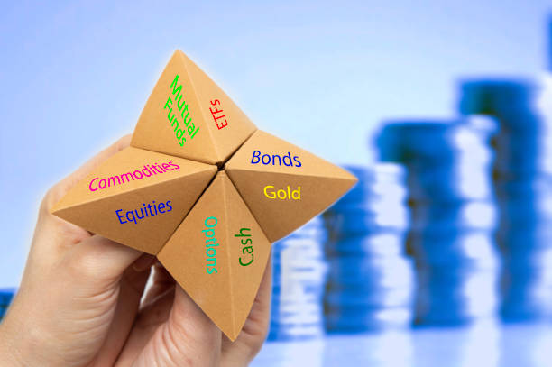 istock Paper fortune teller isolated on white background 1368640313