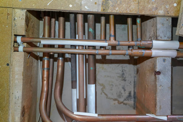 istock Underfloor copper water pipes in a house 1368645128