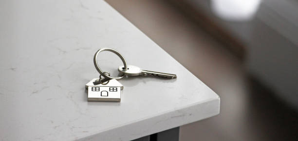 nova casa - key house home interior key ring - fotografias e filmes do acervo