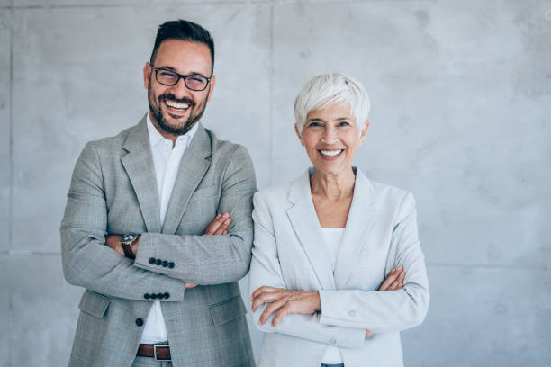 https://media.istockphoto.com/id/1368665412/photo/business-people-in-the-office.jpg?b=1&s=170667a&w=0&k=20&c=NWpA2sINzmMO8r05FxQ0NFm5g65tmnfSrF-gzJ4Az08=