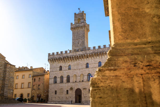 istock Piazza Grande In Montepulciano, Palazzo Comunale, Italy 1368773636