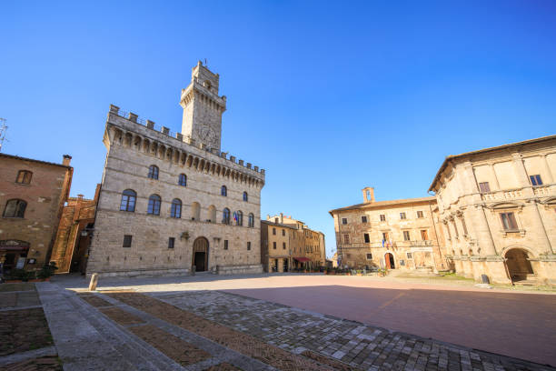 istock Piazza Grande In Montepulciano, Palazzo Comunale, Italy 1368773697