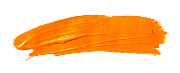 orangegelber pinselstrich isoliert auf weißem hintergrund. oranger abstrakter strich. bunter ölfarbenpinselstrich. - orange farbe stock-fotos und bilder