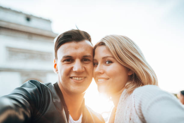 istock happiness together in paris 1368804384