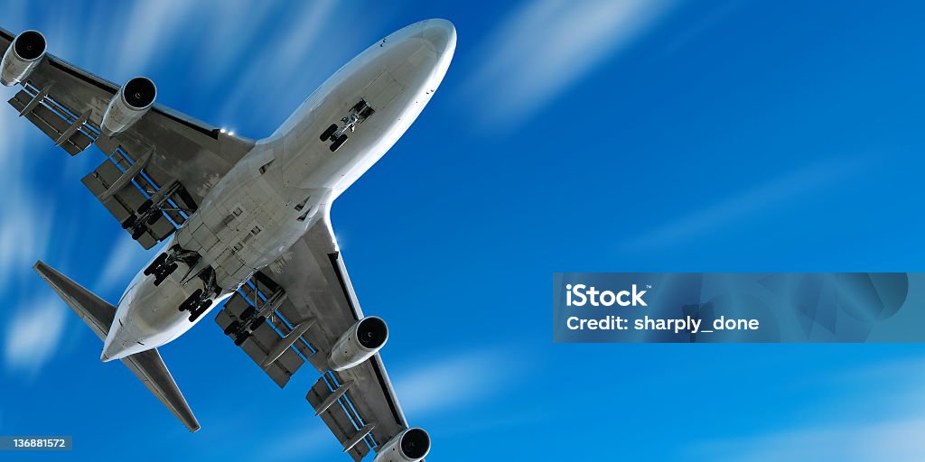 Jumbojet Avião a pousar - Royalty-free Indústria aeroespacial Foto de stock