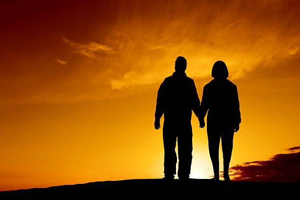 istock XL romantic couple silhouette 136881777