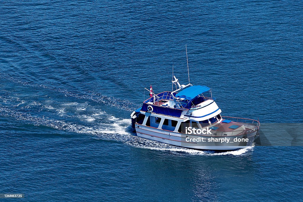 Роскошные моторная лодка - Стоковые фото Без людей роялти-фри