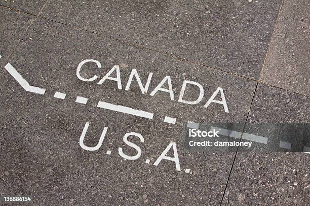 カナダおよび米国境界線 - カナダのストックフォトや画像を多数ご用意 - カナダ, アメリカ合衆国, 地理的境界