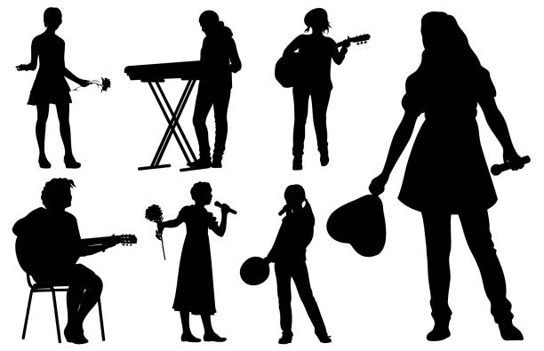 dziewczyna śpiewająca z mikrofonem, grająca na gitarze i syntezatorze, zestaw wektorowych sylwetek. - silhouette singer singing group of objects stock illustrations