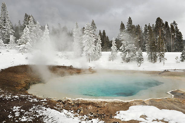 istock Silex Pool :Hot Spring in Yellow Stone National Park,USA 136892390