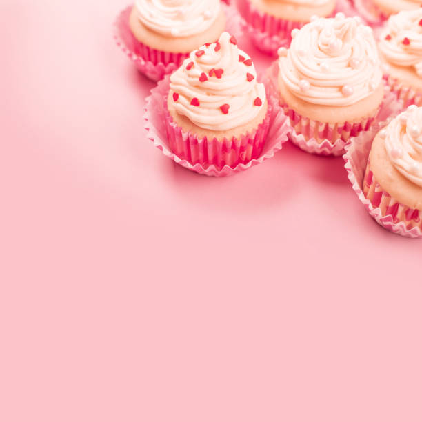 istock Valentine day love cupcakes 1368938891