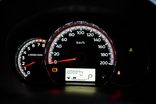 Dashboard auto speedometer