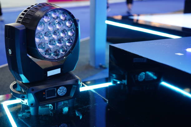 istock Flashing shiny golden stage lights entertainment 1368948955