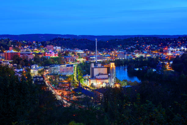 istock Morgantown, West Virginia 1368967075