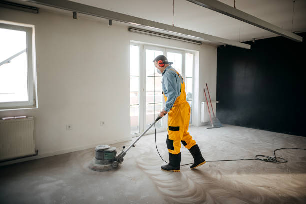 istock Special machine polishes the floor 1368992152