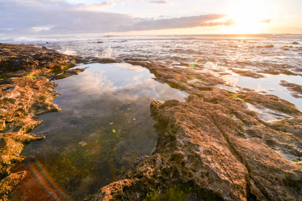 istock The Sun Setting in the Sea 1368992441